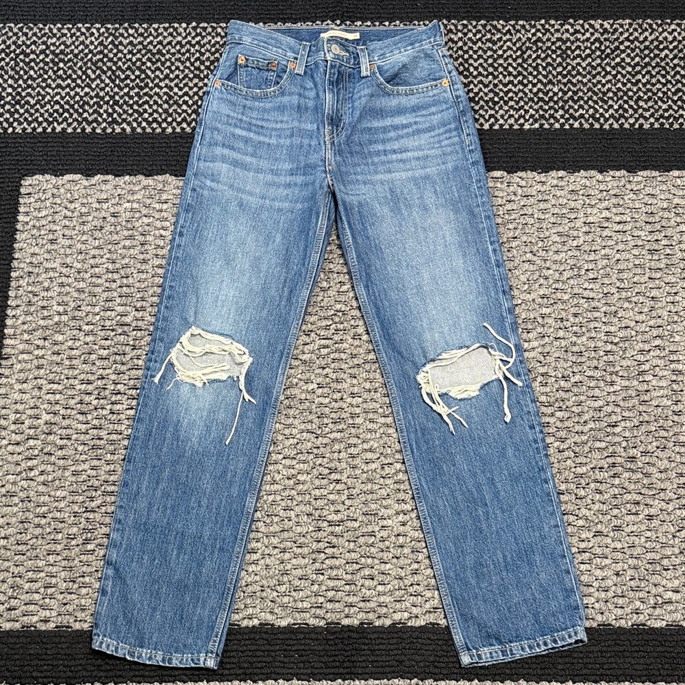 Levi’s Low Pro Straight Women’s 26 Distressed Rigid Denim Medium Wash Classic